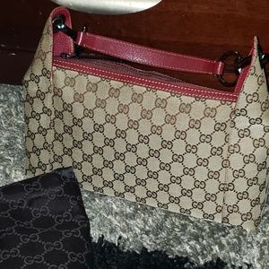 100% Auth Gucci canvas shoulder bag